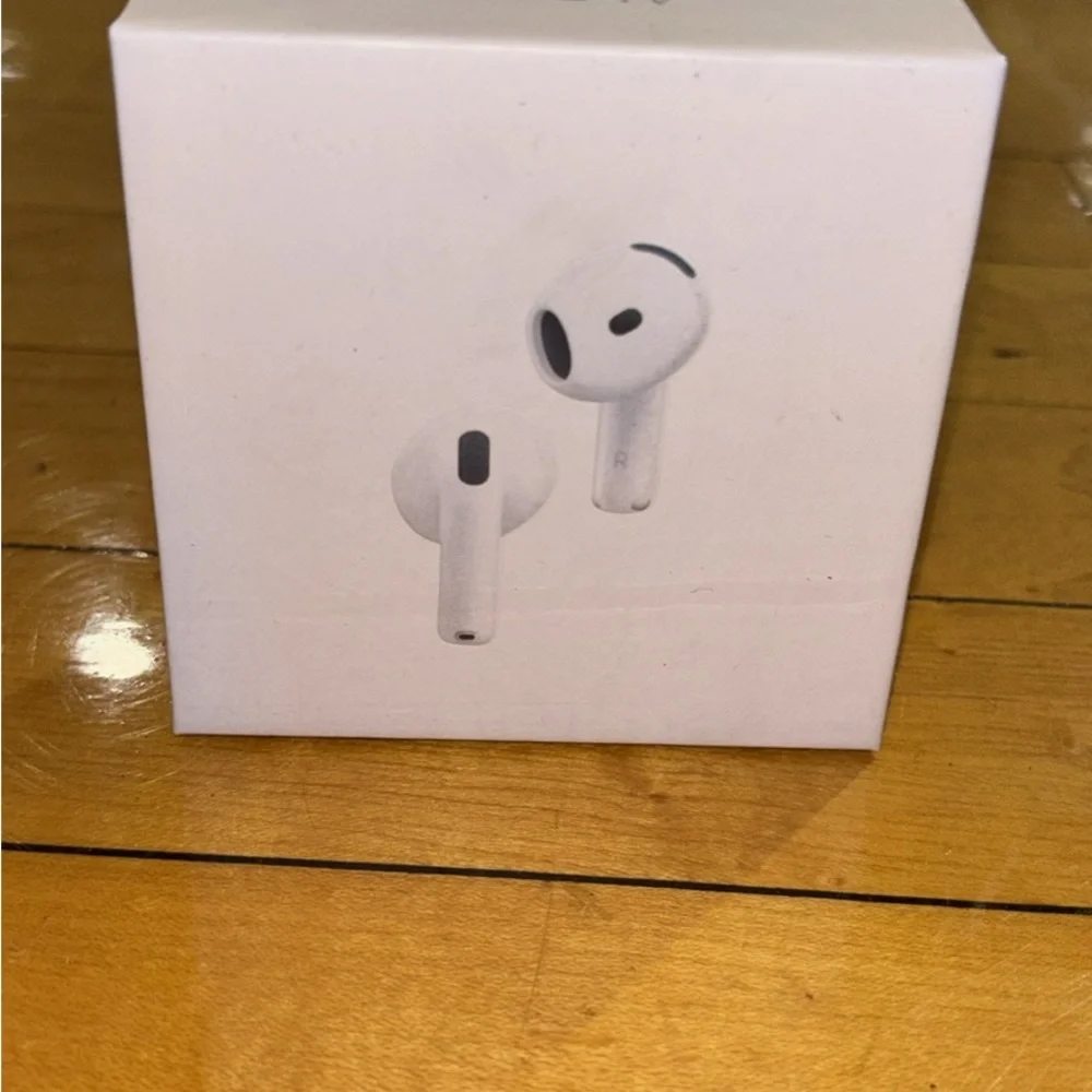 AirPods Generation 3 with custom Charging Case